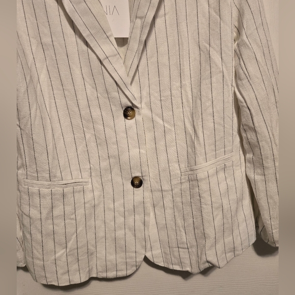 NWT Nia Felix Two-Botton Color Black/White Striped Blazer Size M - Picture 13 of 14